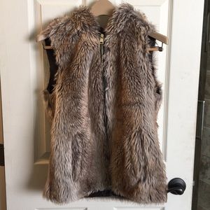 Fur vest